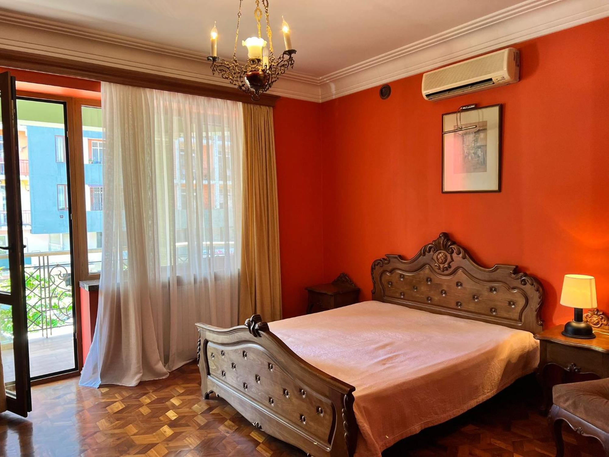 Guesthouse Parnavaz Mepe Батумі Екстер'єр фото